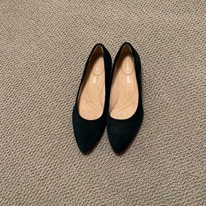 Comfortable low heels can be worn formally and informally